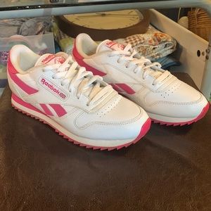 Vintage Reebok running shoes